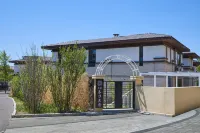 Floral Hotel · Qinhuangdao Changli Chunxi Hotel (Aerkadiya Beach) - Villas