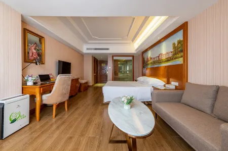 Vienna International Hotel (Shenzhen Caopu Baigelong Metro Station)