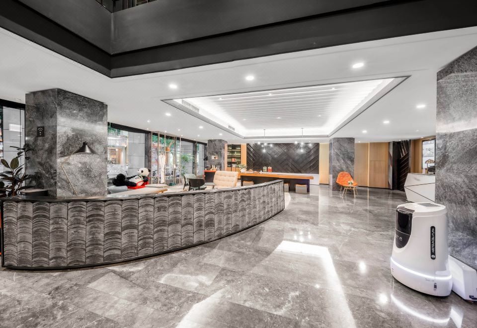 1. 청두 타이쿠 리..