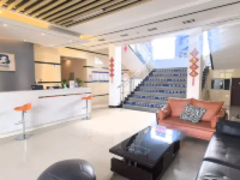 巴運賓館（五原縣汽車站店） 五原酒店