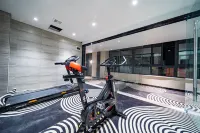 Mika Oriental Xi'an Bell & Drum Tower Huimin Street Branch - Gym