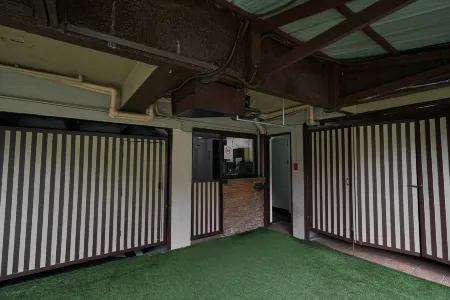 Victoria Court Canley - Pasig Отели в г. Пасиг