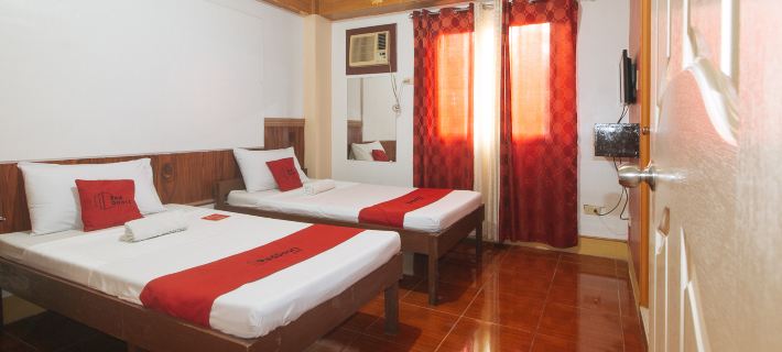 RedDoorz @ Farm Side Hotel Laoag City Ξενοδοχεία στην πόλη Laoag