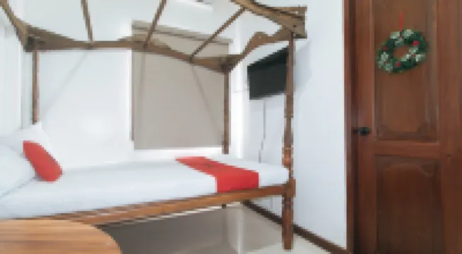 RedDoorz @ Casa Rafaelle Transient Ilocos Sur