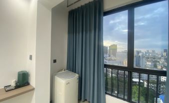 Qinzhou Harbor Convenience Hotel