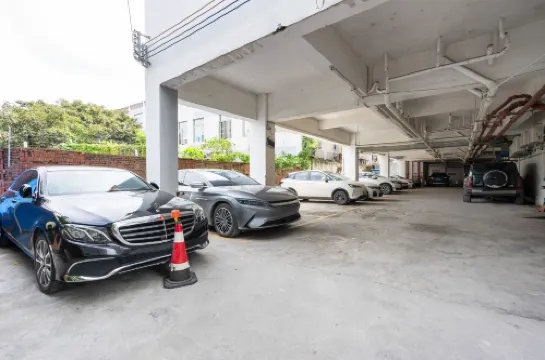 Vienna Classic Hotel (Guangzhou Baiyun International Airport Longgui Subway Station) In der Nähe des Hotels Photos