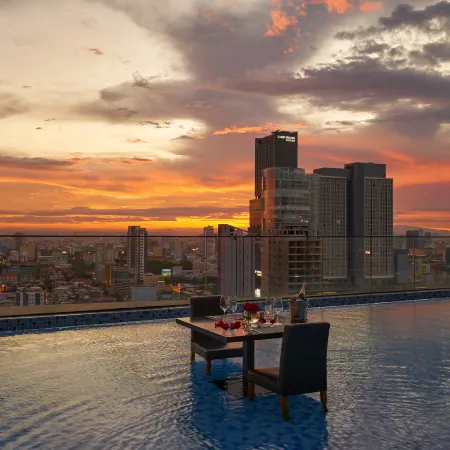 Luxcity Hotel & Apartment