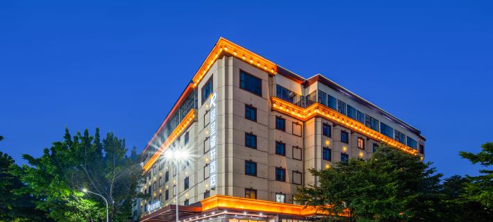 Rezen Select Hotel(Heyuan Asia's Highest Fountain) Ξενοδοχεία στην πόλη Γιουάν