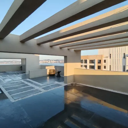Land Lazy Sky Garden Homestay (Weihai Railway Station Hanlefang)