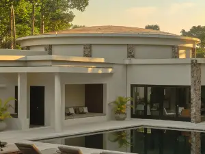 Top 10 Luxury Hotels in Siem Reap Province