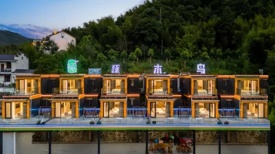 Woodpecker Homestay Hotels near Qinglong Shuanghe Drifting