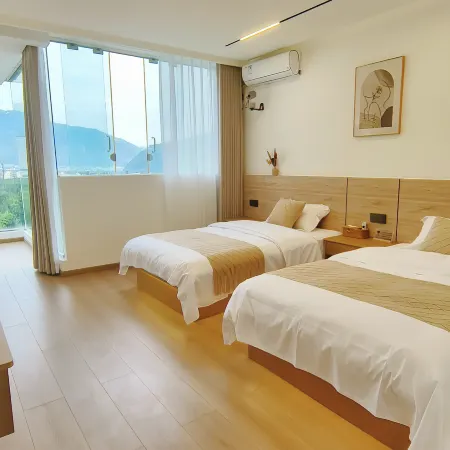 Yueer Hotel