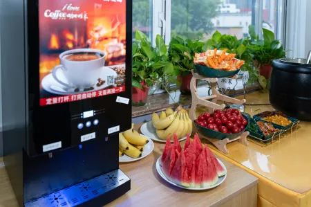 Ruilai Yuelv Hotel (Luoyang Railway Station Metro Station Branch) Отели рядом с Аэропорт Люян