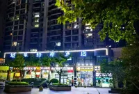 Yujian Light Luxury Hotel (Nantong University)