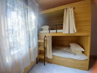 Xiang Yunbian Hostel (Elephant Trunk Hill Two Rivers and Four Lakes)