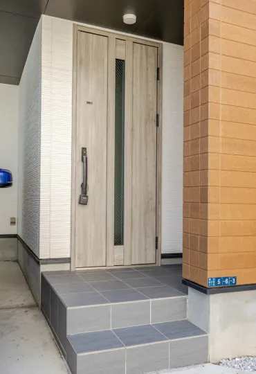 Near Kamakura, Enoshima and other attractions 1 minute direct to Tokyo Shinjuku, Enoshima