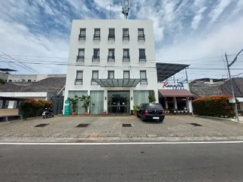 Kanasha Islami Hotels near Maimoon Palace