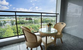 Urban Garden Hotel (Tengchong Qiluo Ancient Town)