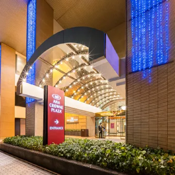ANA Crowne Plaza MATSUYAMA by IHG Отели рядом с достопримечательностью «Храм Исите-дзи»
