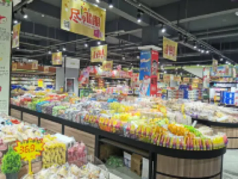 陸良涼州ホテル