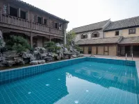 Qingzhaoquan City Shuangquan Resort Hotel