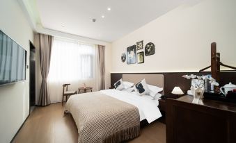 Elegant Stay Hotel (Jingde Town Luojia Airport)