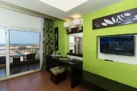 La Rosa Boho Aquapark Hotel