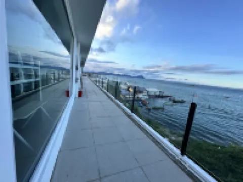 GUIXIAN ARANYA SEAVIEW INN(24-hour Chinese butler/near the seafood market terminal) Hotels in 