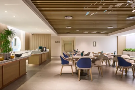 Seclusion Design Hotel(Fuzhou Railway Station South Square Store)