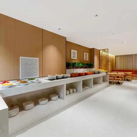 Jinhaiju Long Business Hotel