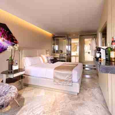 Ushuaïa Ibiza Beach Hotel - Adults Only - Club Entrance Included Rooms