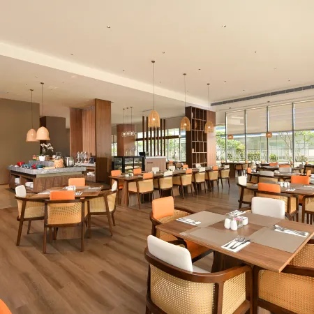 Model J Hotel Jakarta Soekarno - Hatta Airport