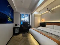 JULONG E-SPORTSHOTEL