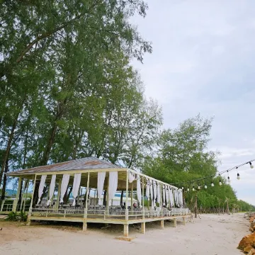 Suvarn Gleaw Thong Resort