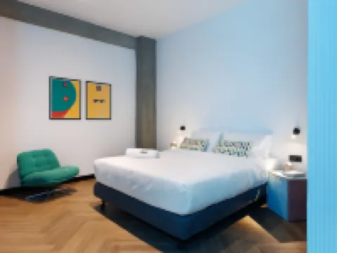 Retroverse Eccentric Stay Hotéis em Atenas