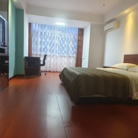 Baotou Henghai Hotel (Saihantala Urban Grassland)