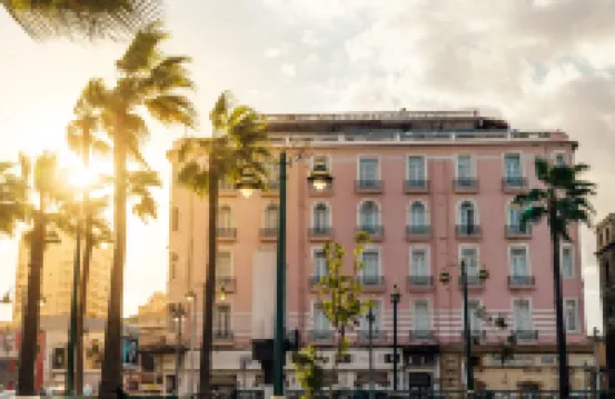Le Metropole Luxury Heritage Hotel since 1902 by Paradise Inn Group
