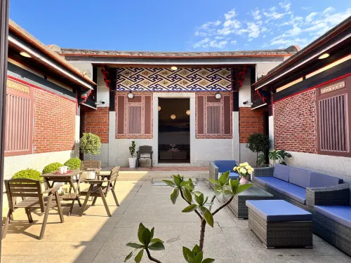 Kinmen Relax Lake Historical B&B Hotels in Kinmen