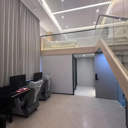 Lucid E-sports Hotel