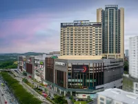 Paradigm Residences 1 BR, above Paradigm Mall ,up to 5 Person 坦馬坡伊住宿飯店