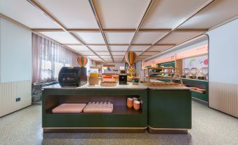 Orange Hotel (Beijing Shaoyaoju University of International Business and Economics)