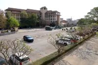 Avani Khon Kaen Hotel & Convention Centre - parking