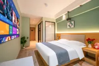 Qianyue Yunyingyin Hotel (Yuedengge Subway Station)