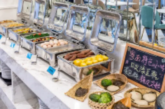 Xana Lite Hotelle (Jiangmen Wuyi University Wanda Plaza Store）