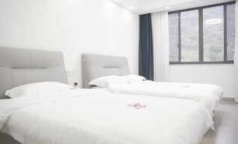 Xiehou Homestay (Chuanyan Shijiufeng Scenic Area)
