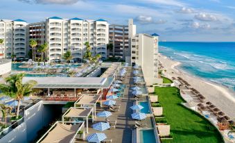 Hilton Cancun Mar Caribe All-Inclusive Resort