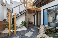 Xianchengyue Qianshe Inn Hotels in Outside Tongli Ancient Town
