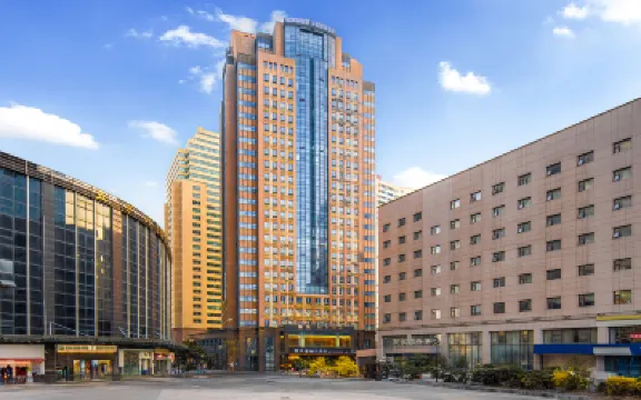 美豪麗致酒店（青島五四廣場萬象城店） 鄰近五四廣場的酒店