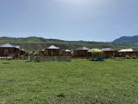 Chenxi Eco-Resort (Karakorum Pasture, Tekesi) Hotels near Kuoksu Grand Canyon Scenic Zone