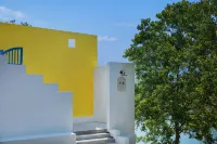 Huangshan Bandao Hu Hong Homestay (Taipinghu Scenic Spot Branch) Отели рядом с достопримечательностью «Село Фулуан»